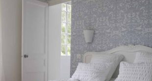6 Cara Memilih Wallpaper Kamar Tidur yang Tepat untuk Suasana yang Nyaman