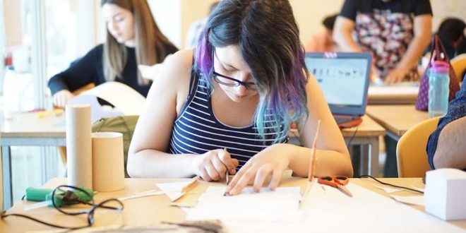 7 Rekomendasi Kampus Seni Terbaik di Indonesia, Pilihan Tepat untuk Calon Seniman Berprestasi