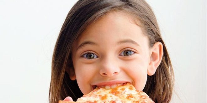 Ketahui 7 Cara Makan Pizza ala Italia yang Unik dan Berkelas, Sudah Tahu